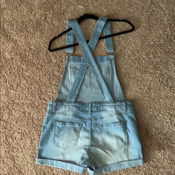 Light wash overalls - Picture 2 of 2